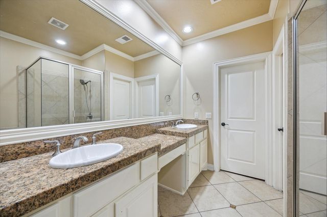 2026 Palm Forest Lane, Houston, TX 77077