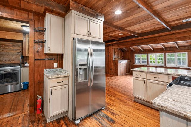 419 3rd Ave. S, Surfside Beach, SC 29575