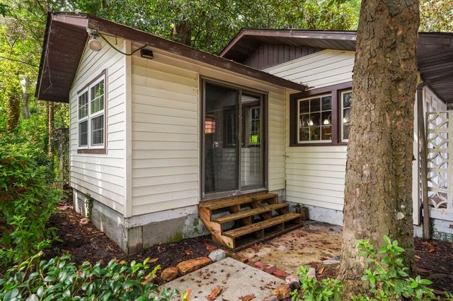 419 3rd Ave. S, Surfside Beach, SC 29575