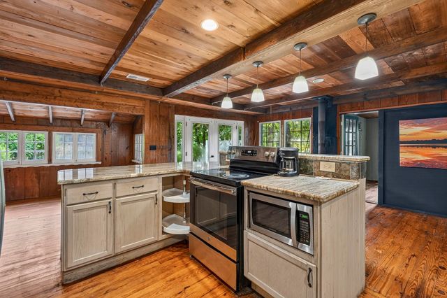 419 3rd Ave. S, Surfside Beach, SC 29575