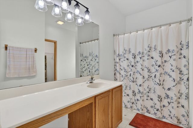 2306 Ridgefield Drive, Belvidere, IL 61008