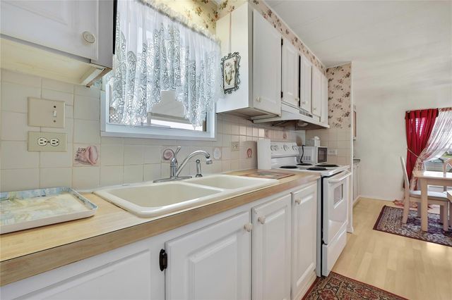 4809 EMPRESS LANE, Holiday, FL 34690