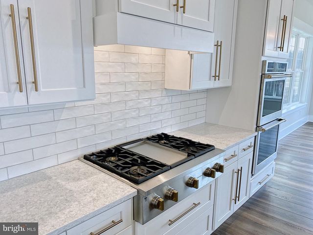 70 LONG LN, Kirkwood, PA 17536