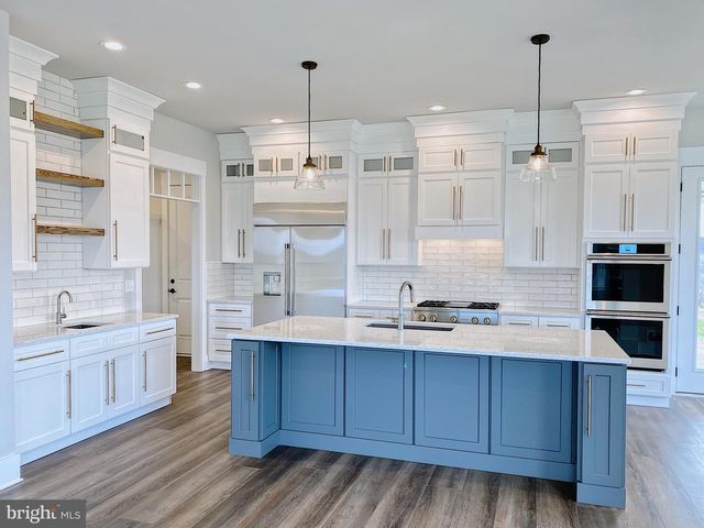 70 LONG LN, Kirkwood, PA 17536