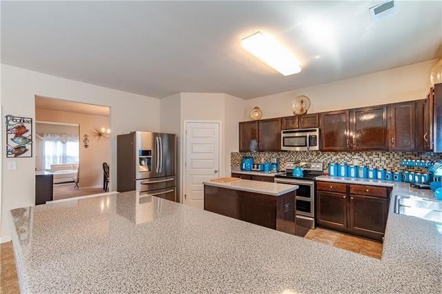 2764 Feldspar Way, Riverdale, GA 30296