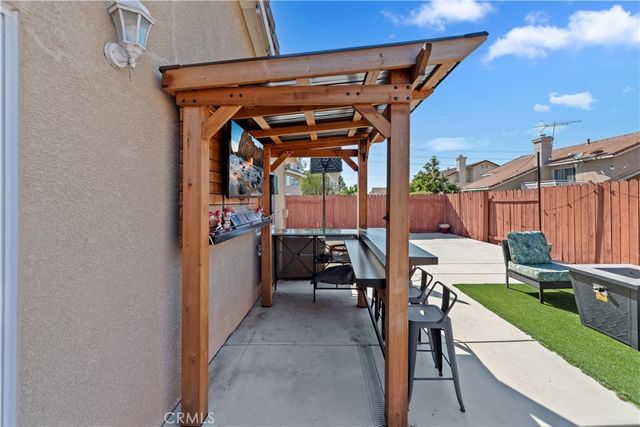 7235 Ayers Rock, Riverside, CA 92508