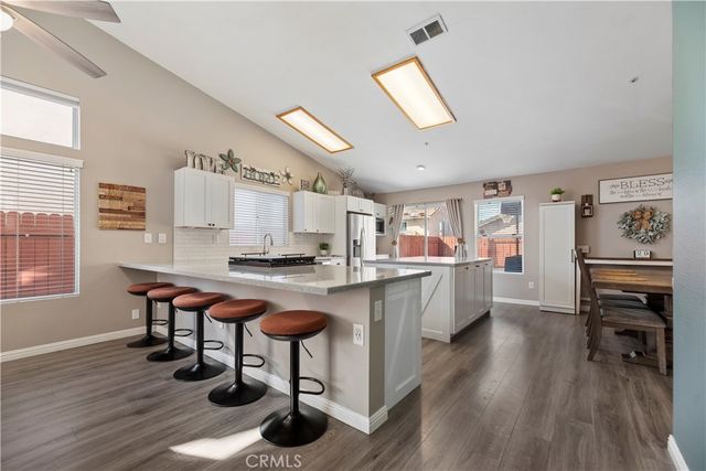 7235 Ayers Rock, Riverside, CA 92508