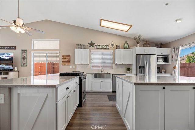 7235 Ayers Rock, Riverside, CA 92508