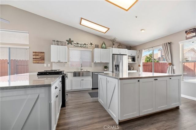 7235 Ayers Rock, Riverside, CA 92508