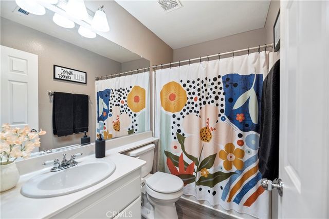 7235 Ayers Rock, Riverside, CA 92508