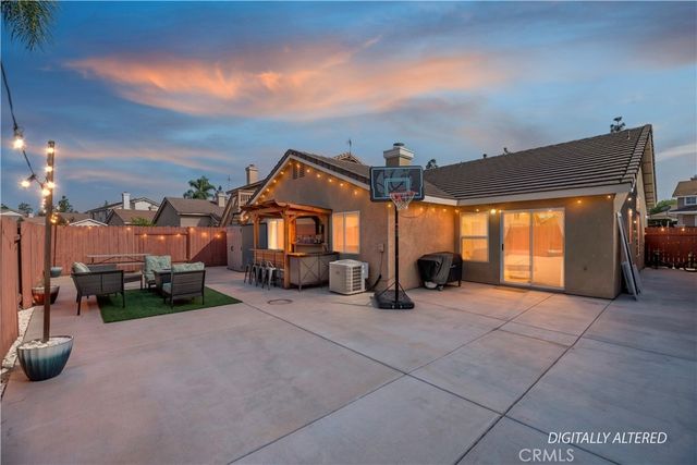 7235 Ayers Rock, Riverside, CA 92508