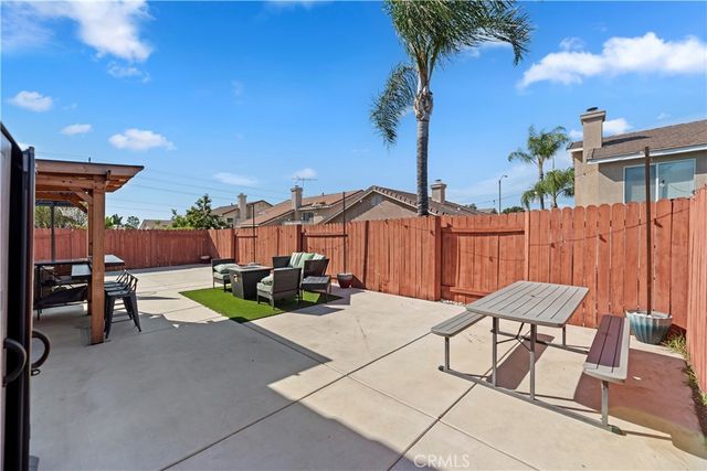 7235 Ayers Rock, Riverside, CA 92508