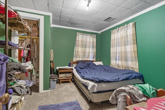 8 PICKARD Lane, Council Bluffs, IA 51501