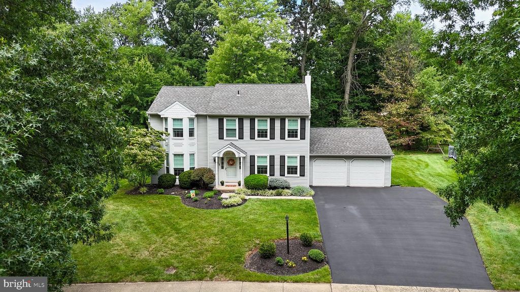 301 GRAYS LN, LANSDALE, PA 19446 — photo 2