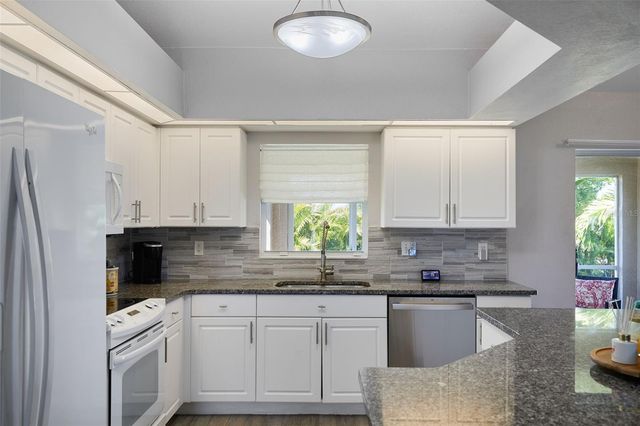 1627 SW 25TH TERRACE, Cape Coral, FL 33914