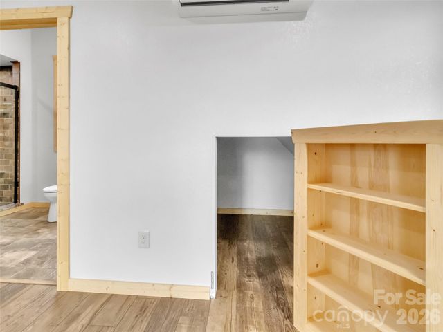 171 Cowtail Cove, Clyde, NC 28721