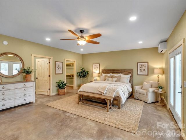 171 Cowtail Cove, Clyde, NC 28721