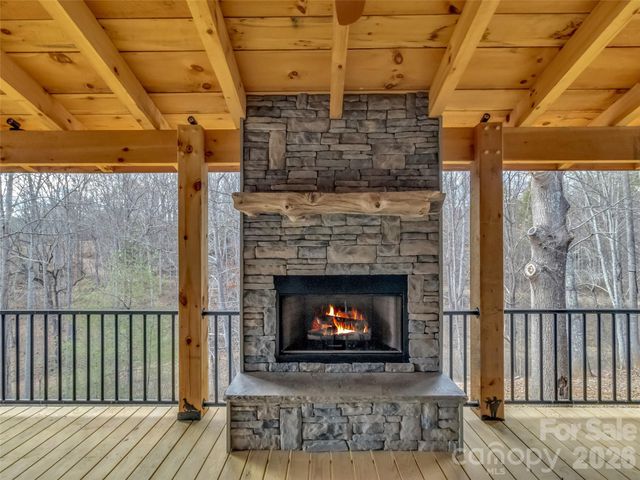 171 Cowtail Cove, Clyde, NC 28721