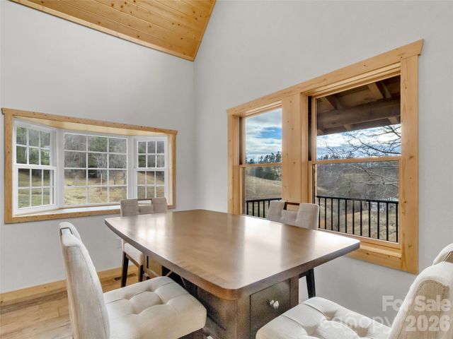 171 Cowtail Cove, Clyde, NC 28721