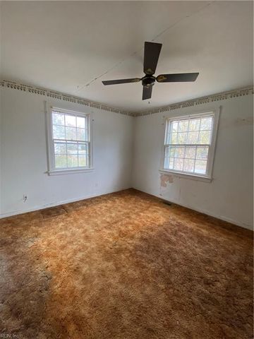 86 Cavalier RD, Hampton, VA 23669