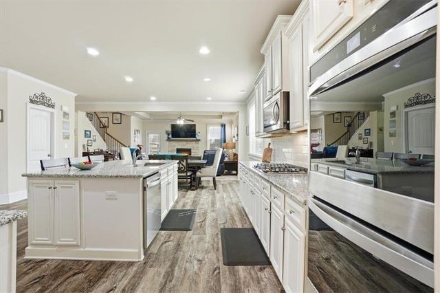 445 Broadmoor Dr, Braselton, GA 30517