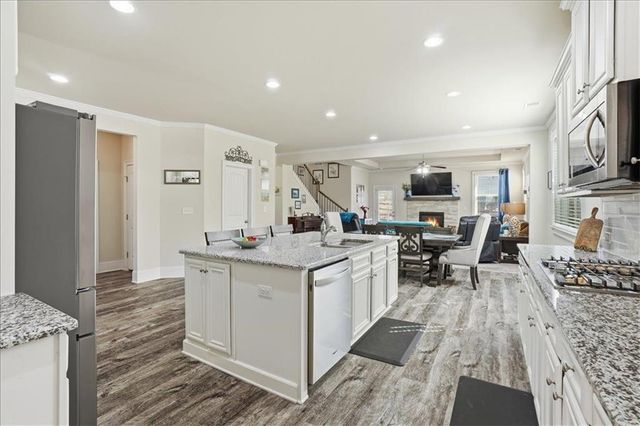 445 Broadmoor Dr, Braselton, GA 30517