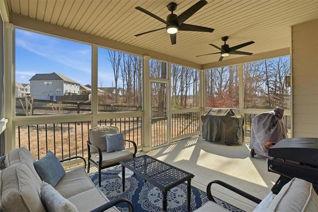 445 Broadmoor Dr, Braselton, GA 30517