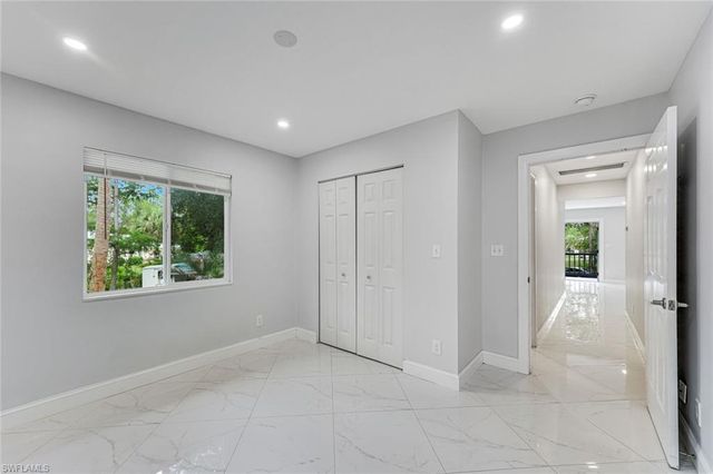 605 12th AVE NE, Naples, FL 34120