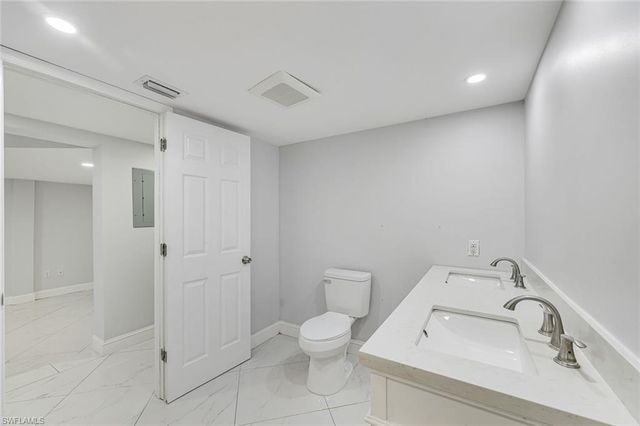 605 12th AVE NE, Naples, FL 34120
