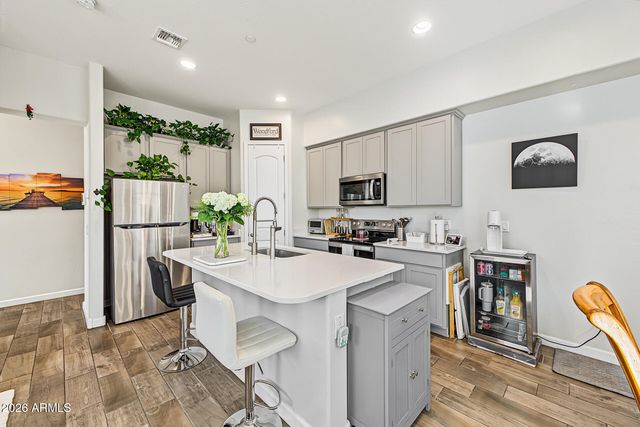4361 E BERKELEY Road, Phoenix, AZ 85008