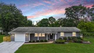 724 Pettibone Street, Crown Point, IN 46307