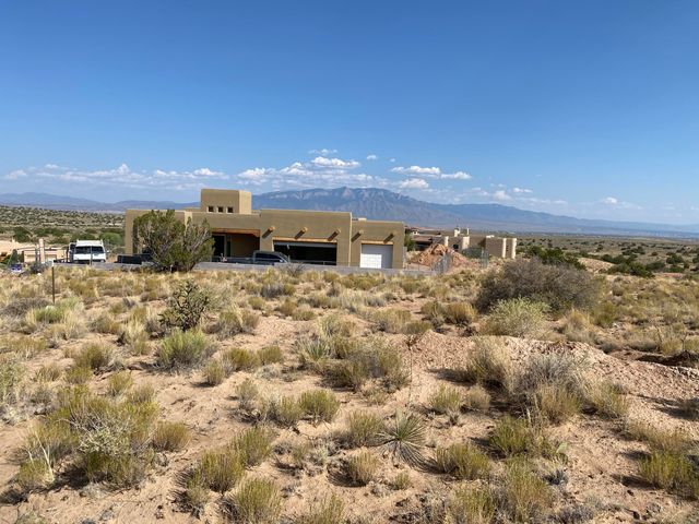 2409 DESERT MARIGOLD Road NE, Rio Rancho, NM 87144
