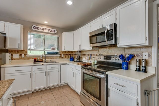 6808 Mountain Cedar Lane, Dallas, TX 75236