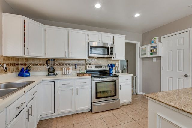 6808 Mountain Cedar Lane, Dallas, TX 75236