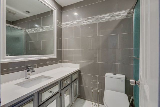 6808 Mountain Cedar Lane, Dallas, TX 75236