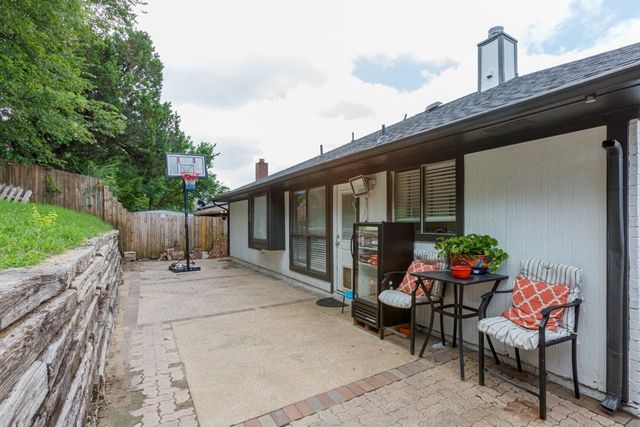 6808 Mountain Cedar Lane, Dallas, TX 75236