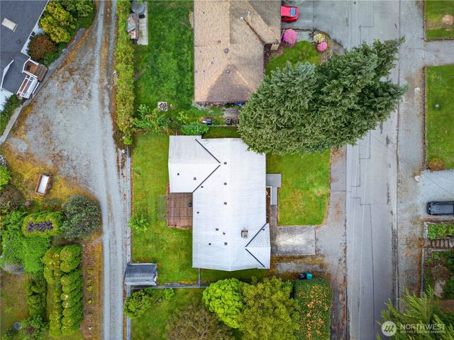 113 N Hawthorne Street, Burlington, WA 98233