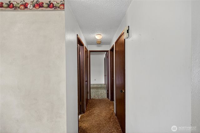 113 N Hawthorne Street, Burlington, WA 98233
