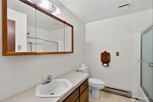113 N Hawthorne Street, Burlington, WA 98233