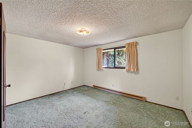 113 N Hawthorne Street, Burlington, WA 98233