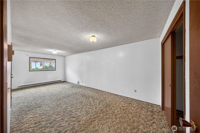 113 N Hawthorne Street, Burlington, WA 98233