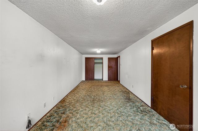 113 N Hawthorne Street, Burlington, WA 98233