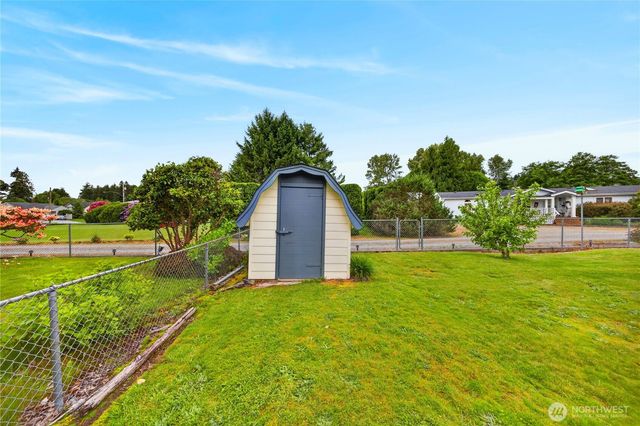 113 N Hawthorne Street, Burlington, WA 98233