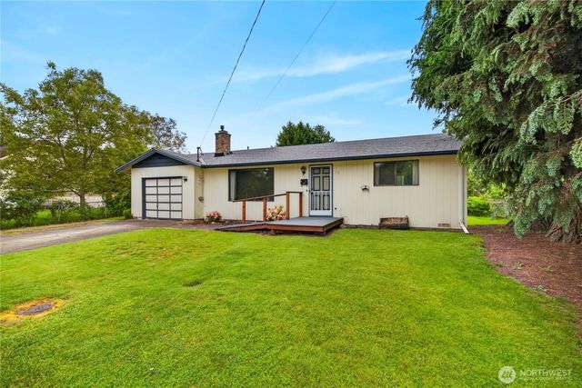 113 N Hawthorne Street, Burlington, WA 98233