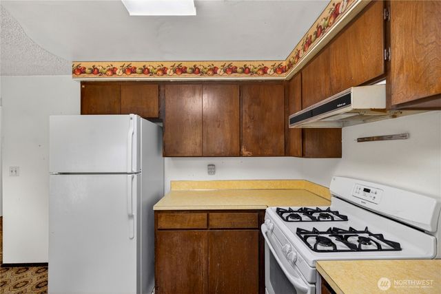 113 N Hawthorne Street, Burlington, WA 98233