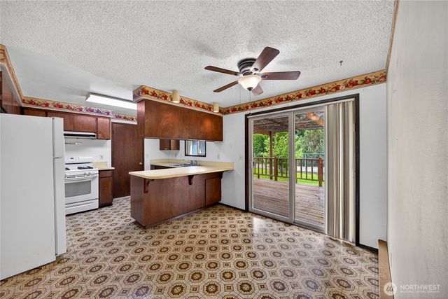 113 N Hawthorne Street, Burlington, WA 98233