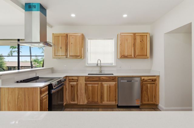 333 Arrowhead Street, Fort Worth, TX 76108