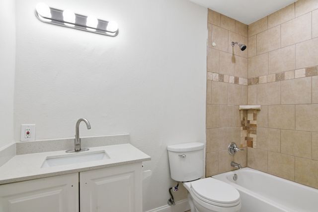 333 Arrowhead Street, Fort Worth, TX 76108