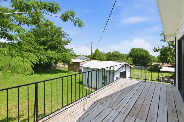333 Arrowhead Street, Fort Worth, TX 76108