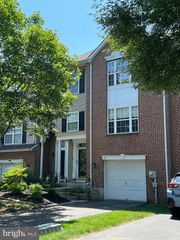 97 HUNT CLUB DR, Collegeville, PA 19426